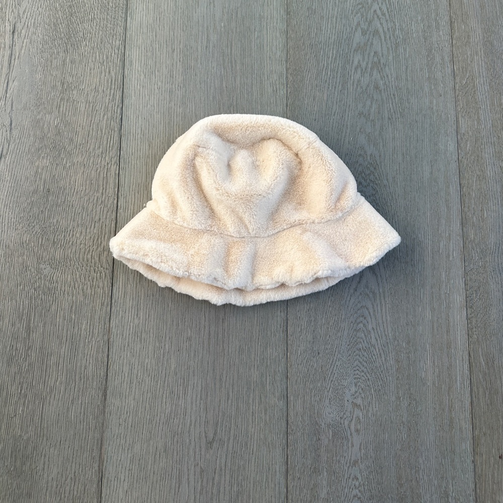 White fuzzy bucket hat